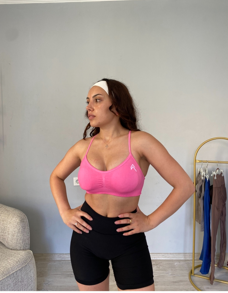 Oner active pembe çapraz ipli Bra pedli modeldir 