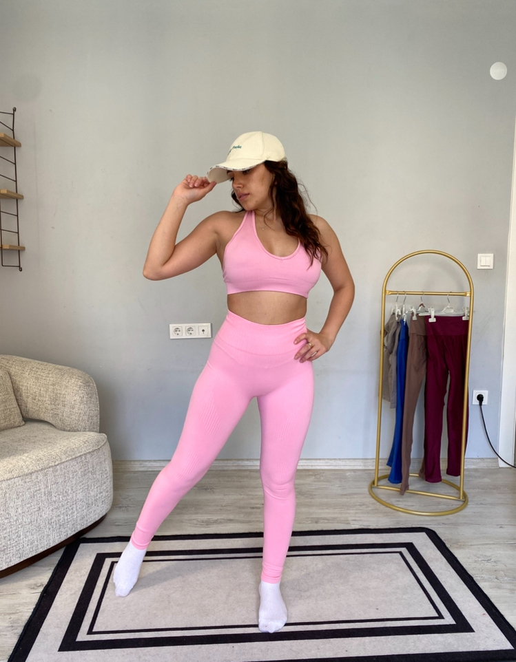 Pembe Kalçası ekstra büzgülü push up etkili seamless tayt