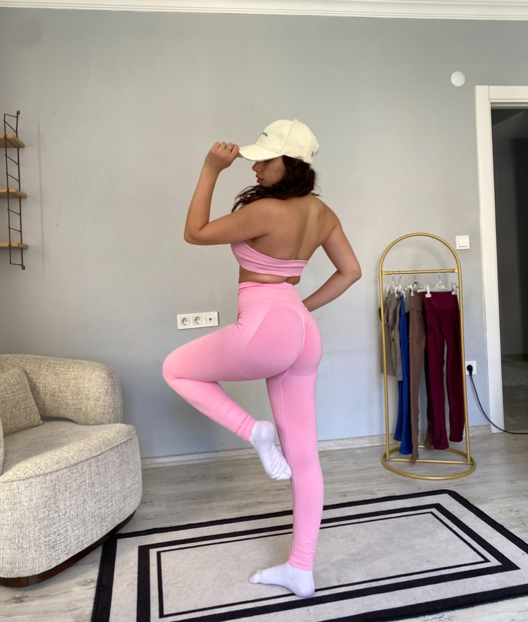 Pembe Kalçası ekstra büzgülü push up etkili seamless tayt