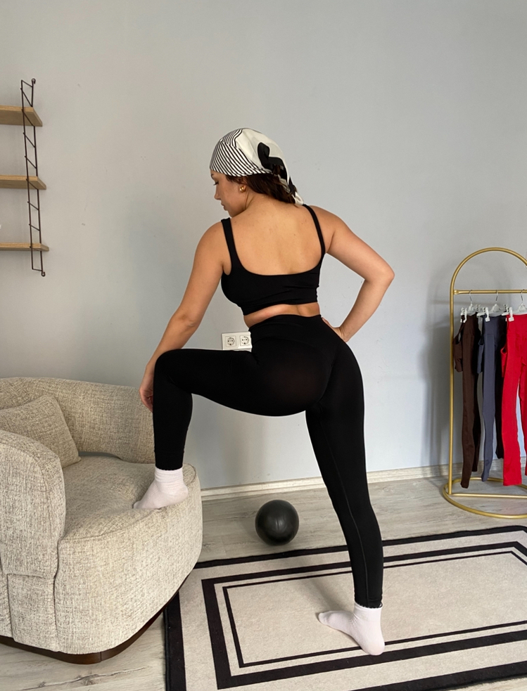Siyah seamless askılı tayt Bra takımı 