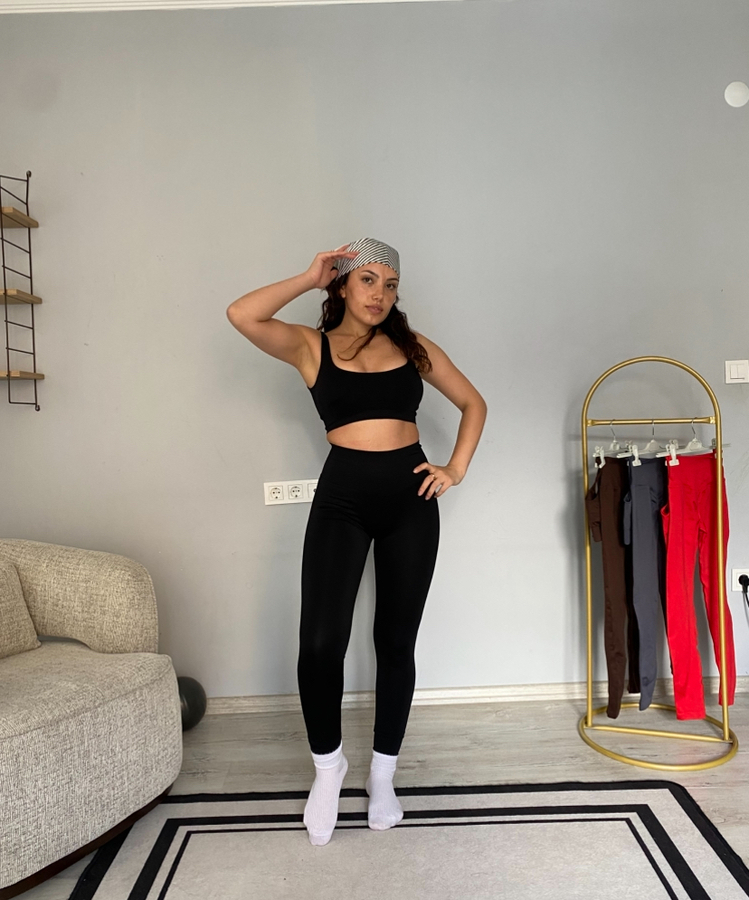 Siyah seamless askılı tayt Bra takımı 