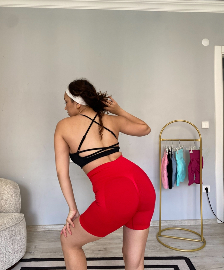 Kırmızı ekstra push up seamless şort