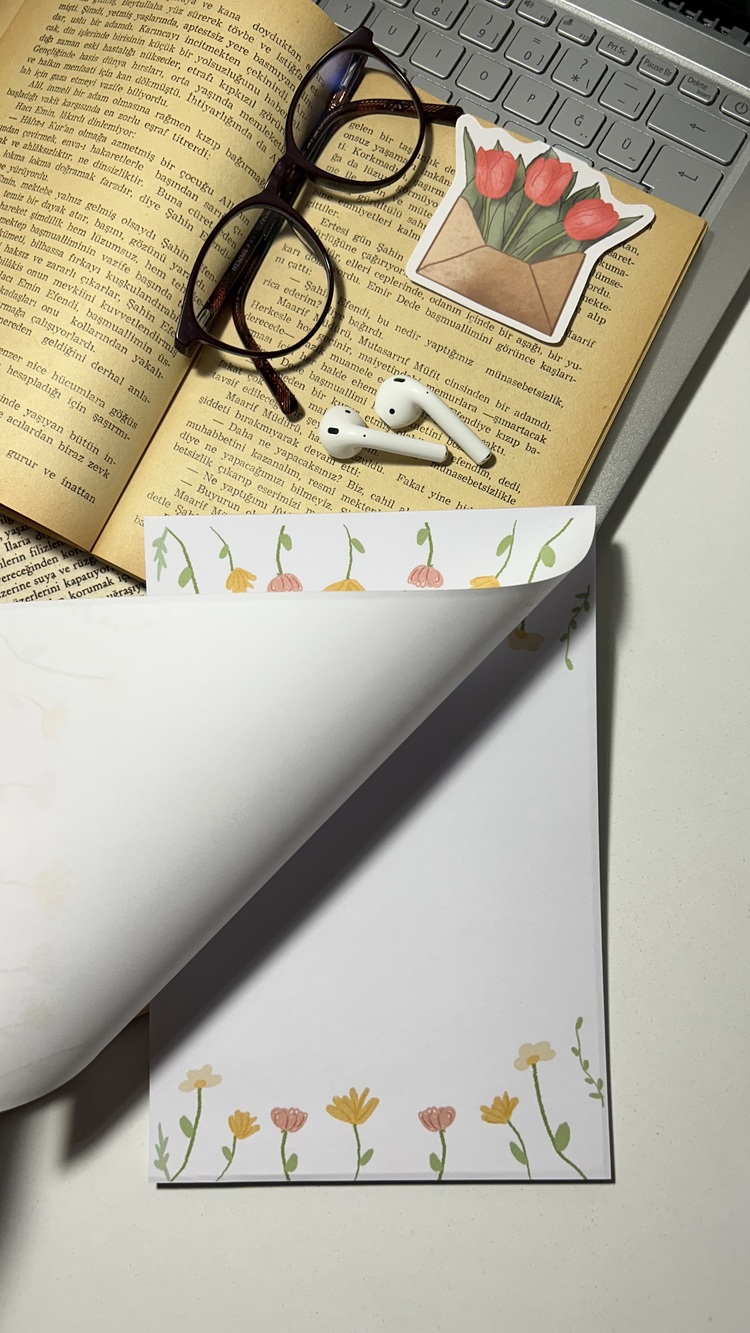 Renkli çiçekler temalı notepad/memopad