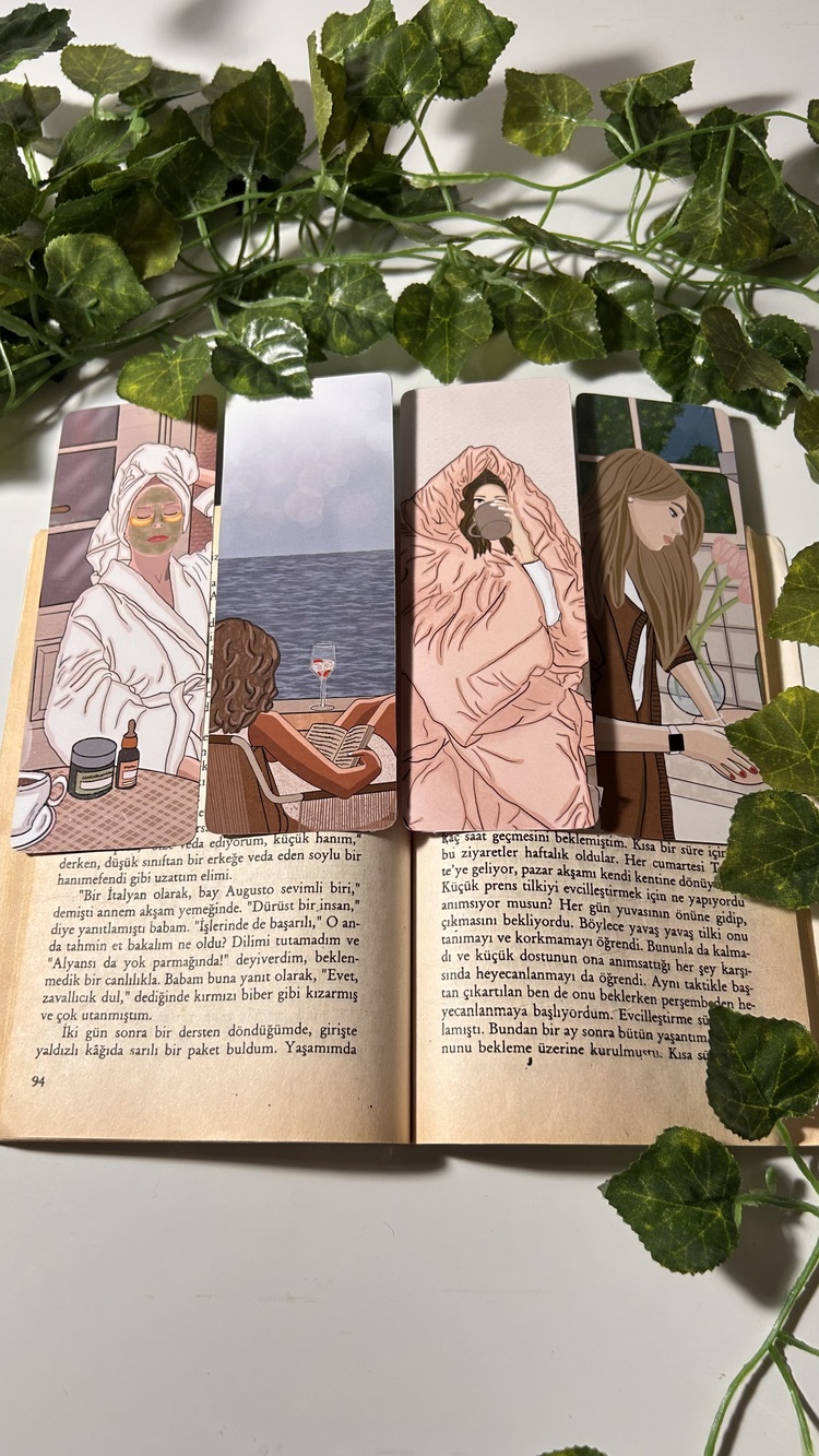 Çoklu Kitap Ayracı 4 Adet Pvc Kaplama Parlak Ve Sert Yapı El Yapımı Bookmark, Bakım