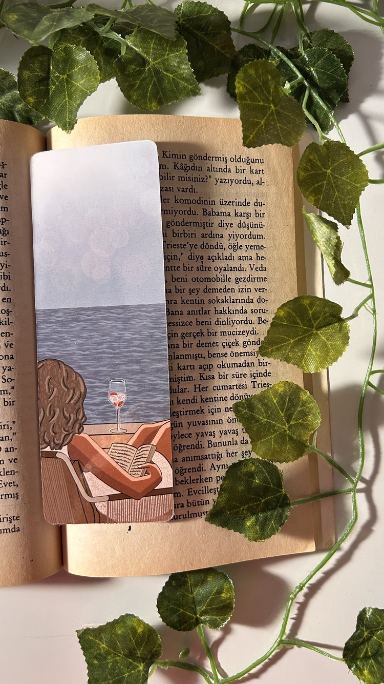 Balkon ve kitap temalı kitap ayracı
