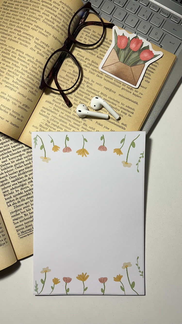 Renkli çiçekler temalı notepad/memopad