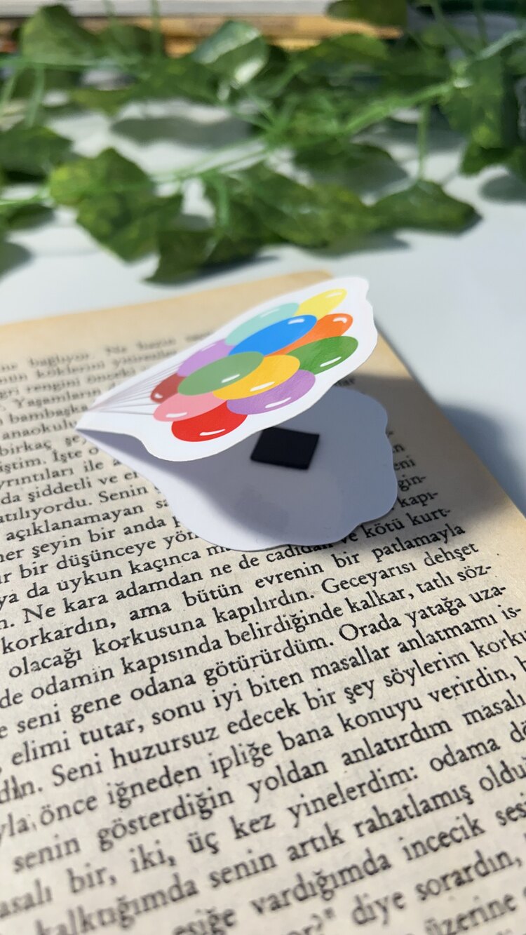 Balon mıknatıslı kitap ayracı
