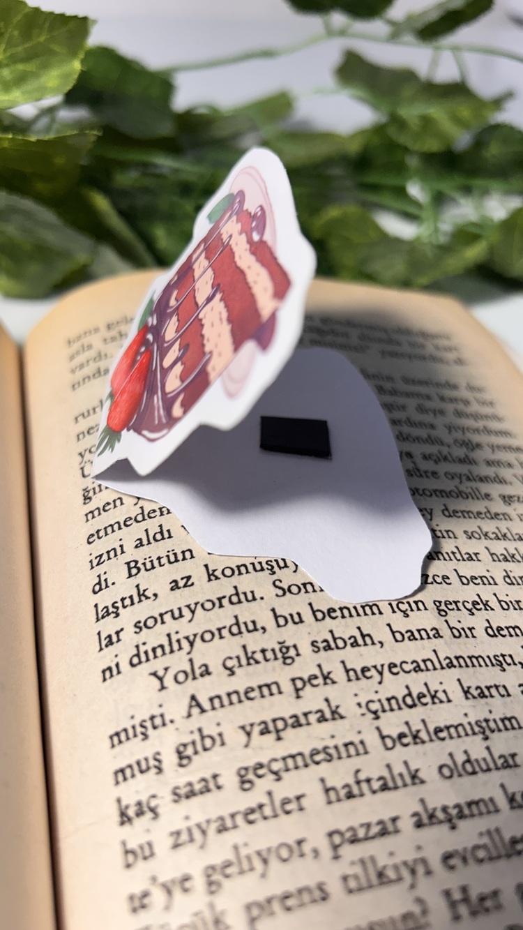 Çikolatalı pasta temalı mıknatıslı kitap ayracı