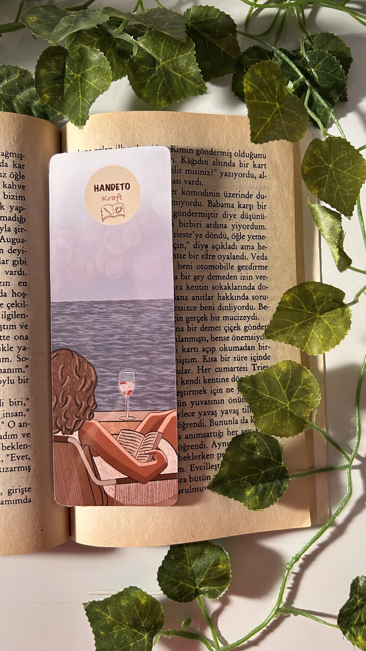 Balkon ve kitap temalı kitap ayracı
