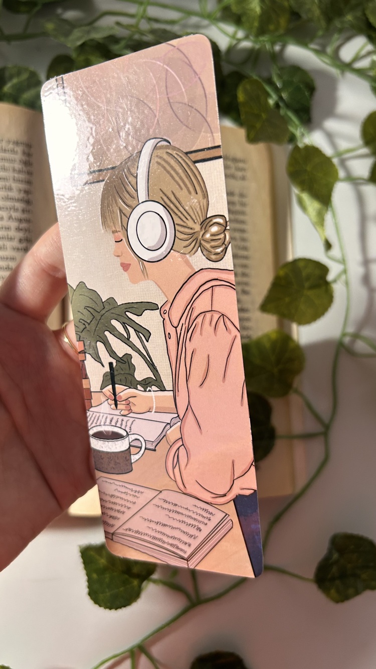 Yazma ve müzik temalı kitap ayracı