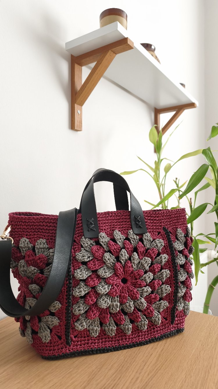 Lotus - Bordo