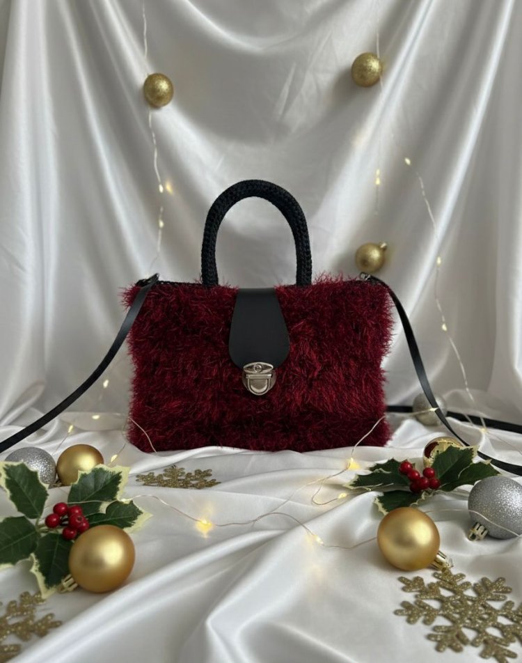 Crimson Fur Luxe

