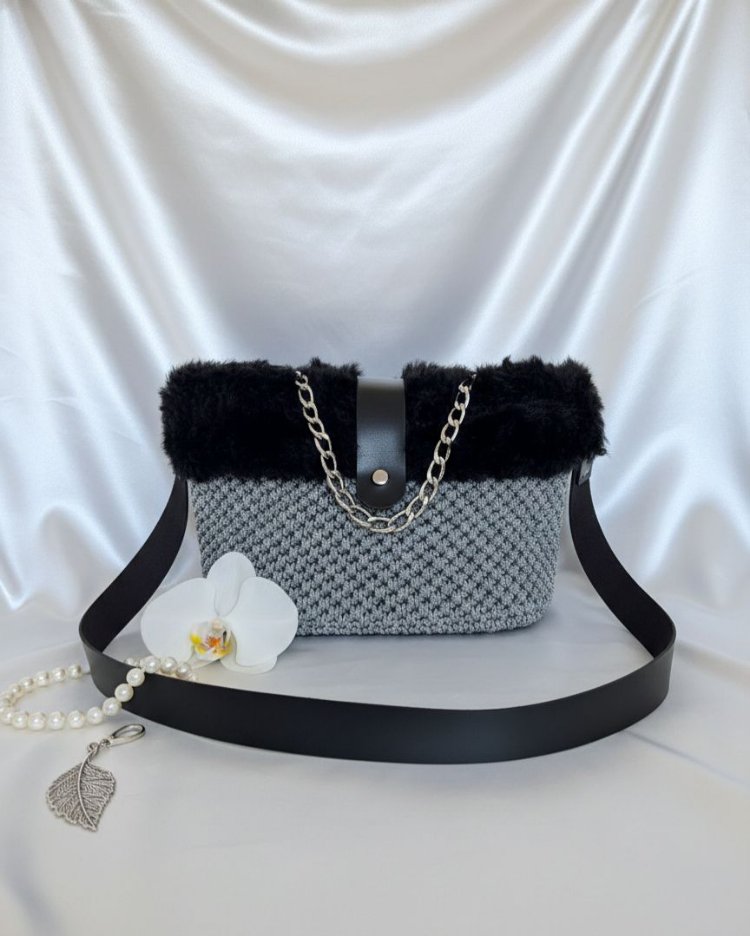 Midnight Pearl Bag