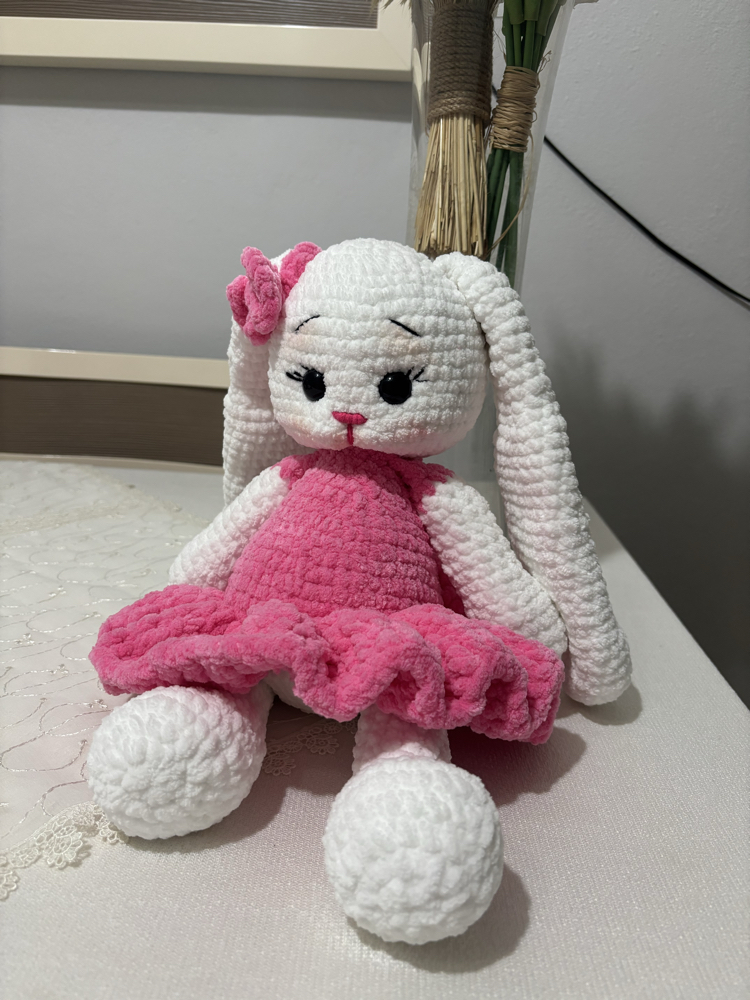 Pofuduk Kadife Amigurumi Tavşan