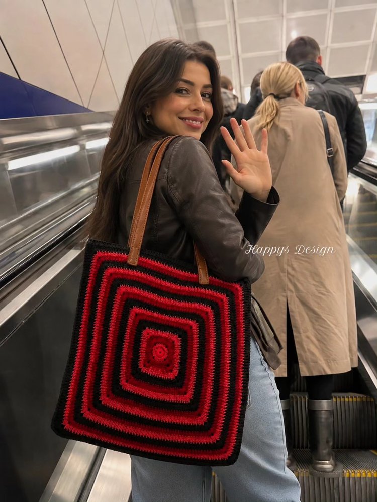 Red black bag(sipariş ile örülmektedir) 