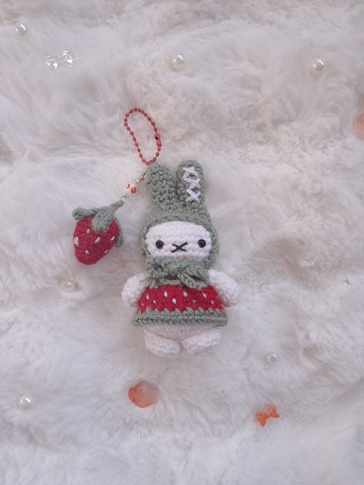 strawberry miffy