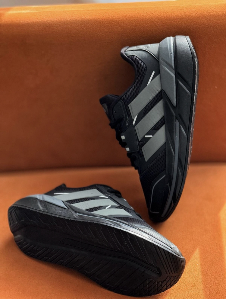 Adidas Adistar (Unisex Spor Ayakkabı)