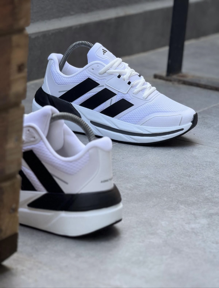 Adidas Adistar (Unisex Spor Ayakkabı)