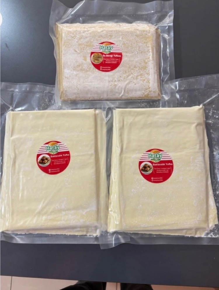 YUFKA SETİ (2 KG BAKLAVALIK + 1 KG SU BÖREKLİK YUFKA) TAZE GIDA ÜRÜNÜ ÖZELLİKLİ PAKET