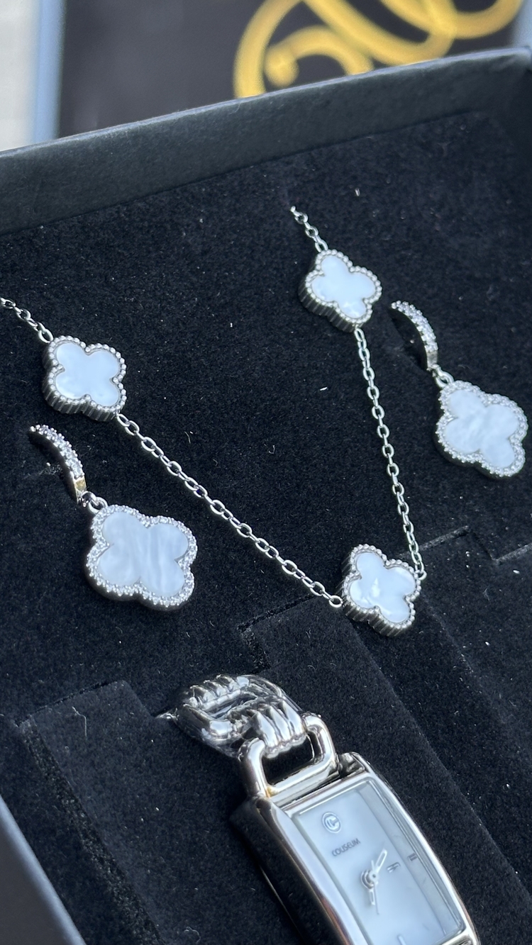 Van Cleef Set