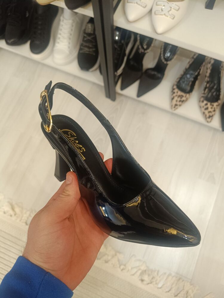 rugan stiletto