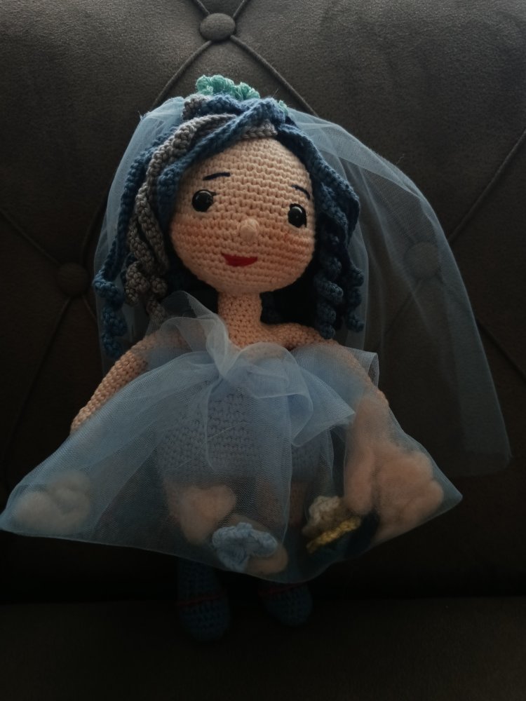 Mavi gelin amigurumi bebek