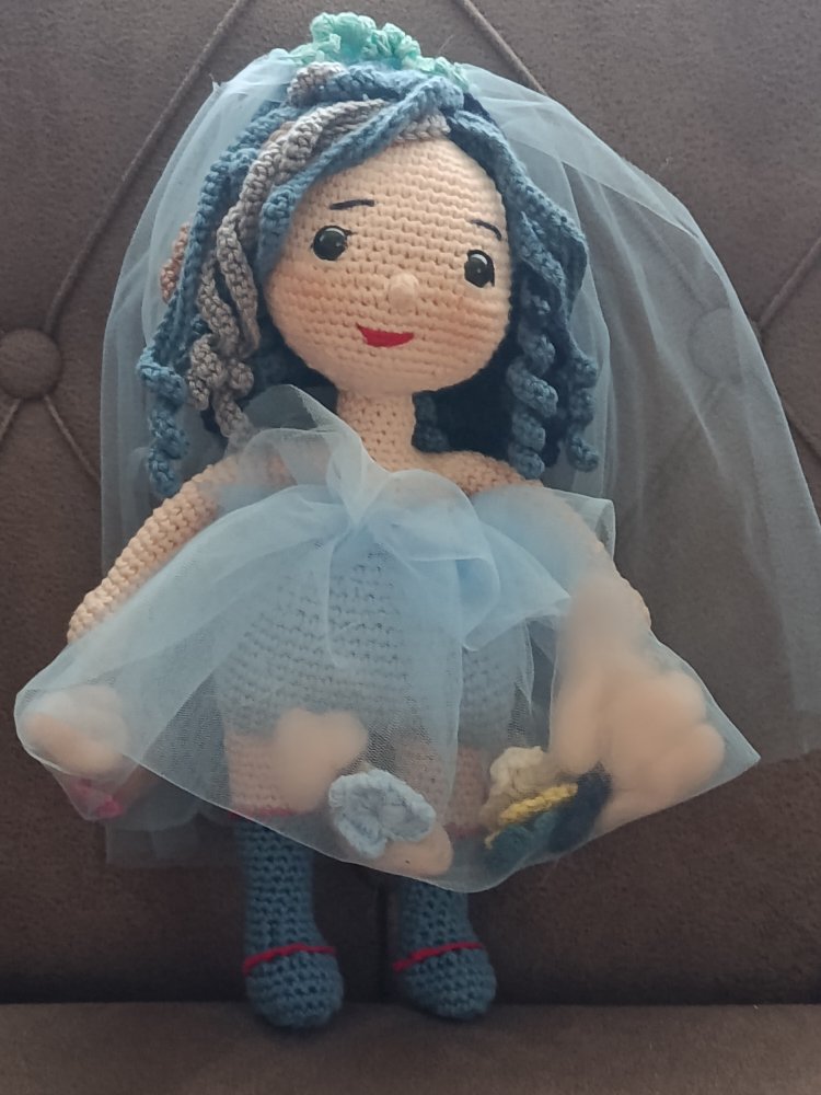 Mavi gelin amigurumi bebek