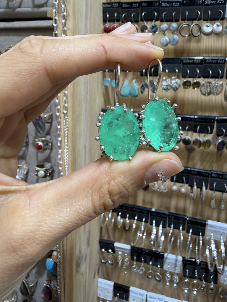 Paraiba taşlı gümüş küpe