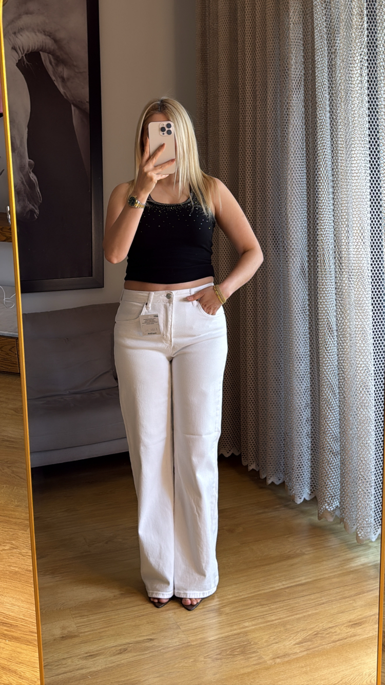 Siyah taşlı bluz