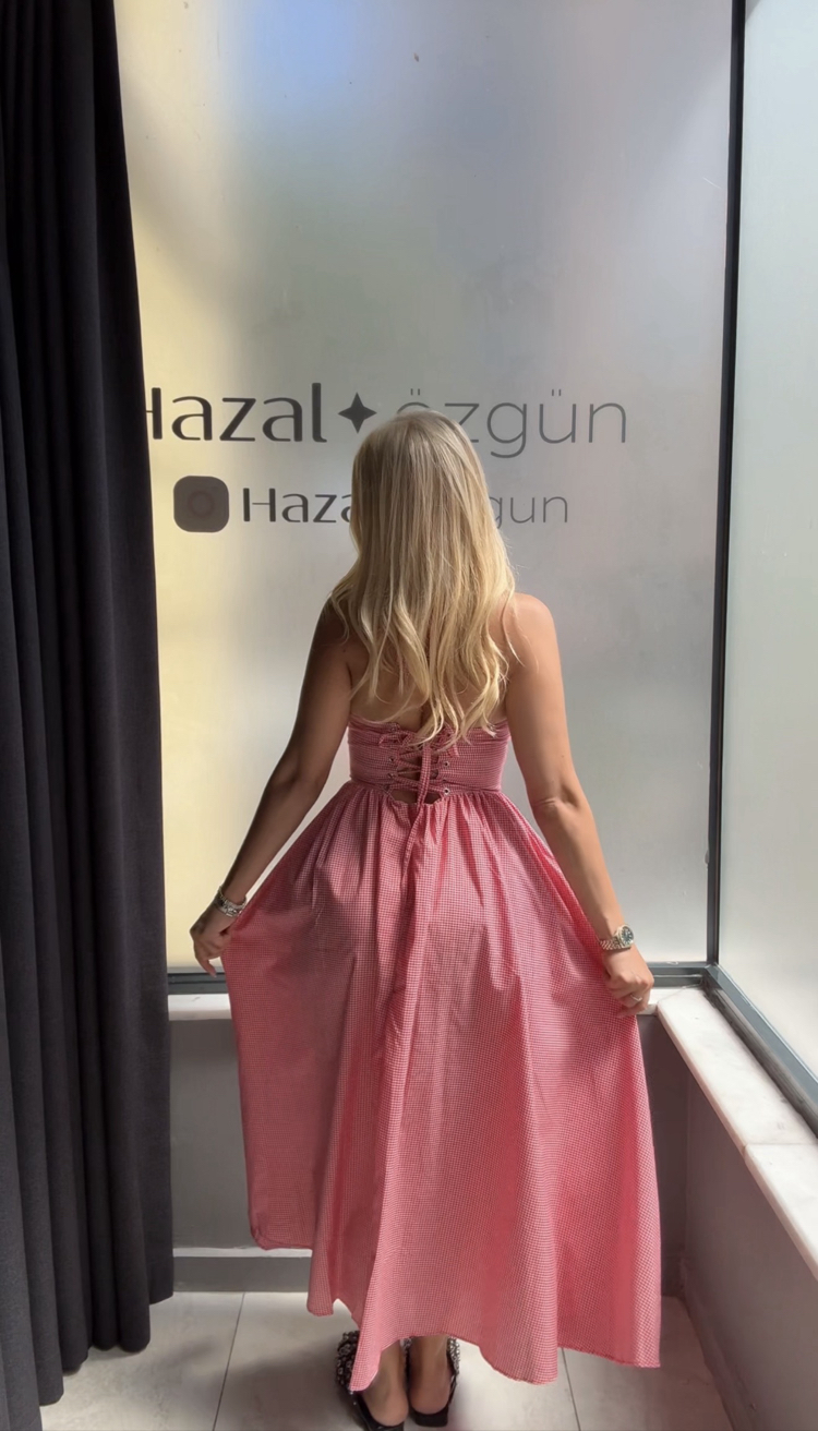 Ekose kırmızı elbise 