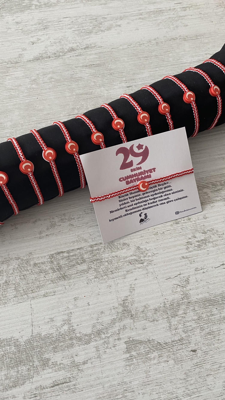 29 Ekim Ayyıldız örme bileklik