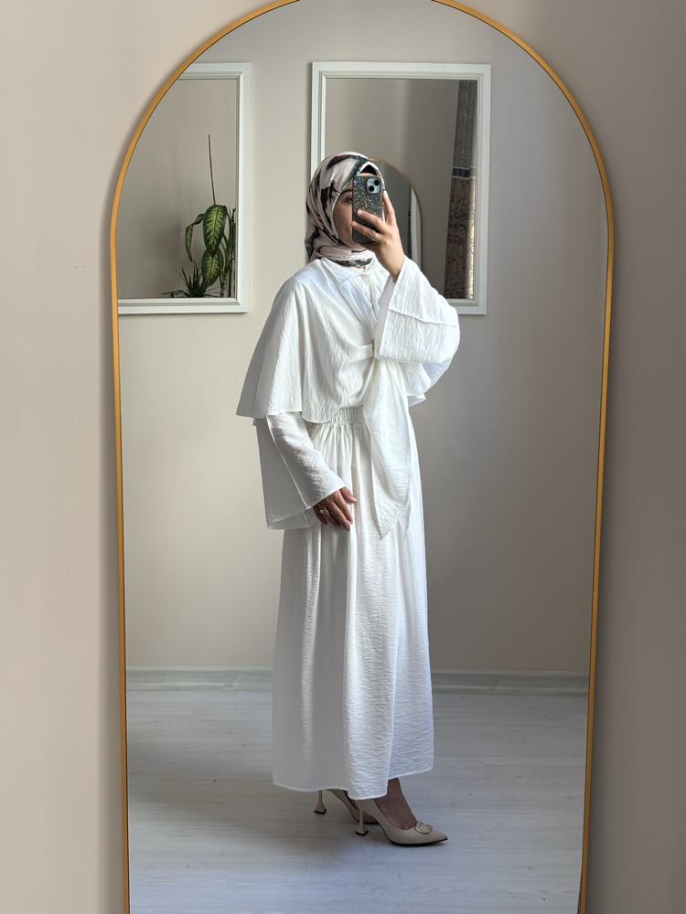Lilyum Üçlü Pelerinli 