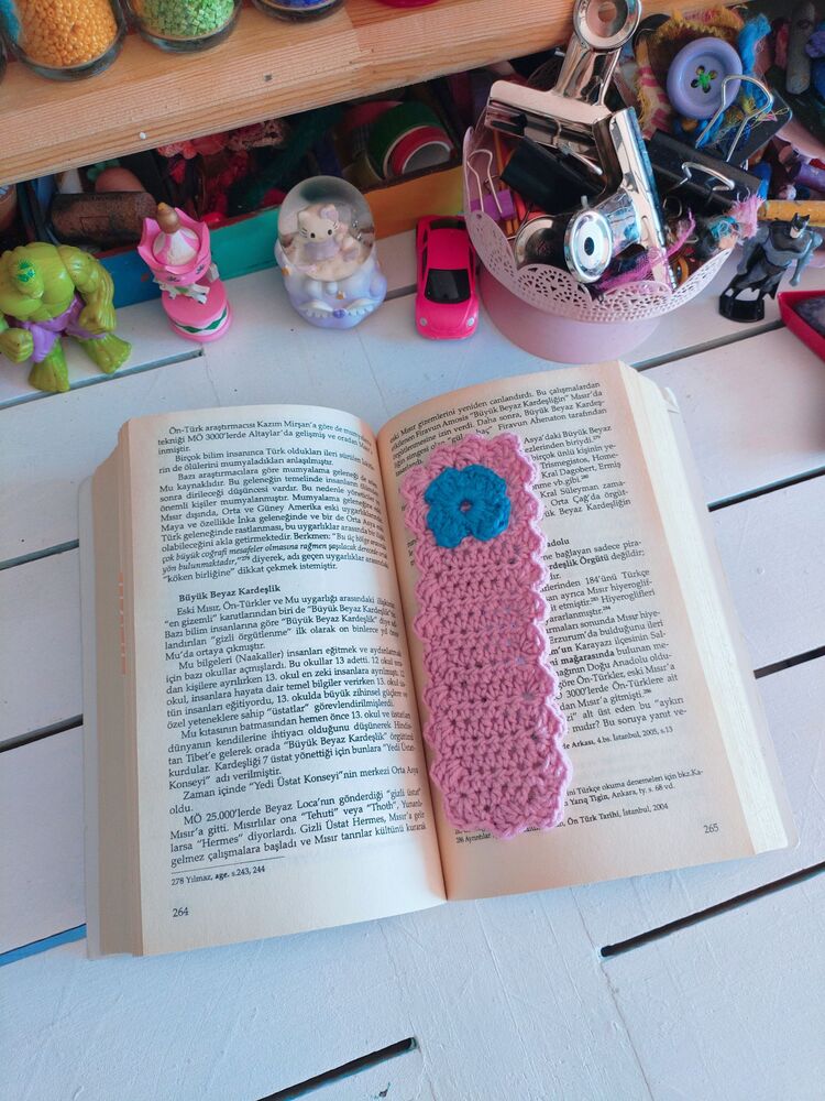 Örgü Kitap Ayracı