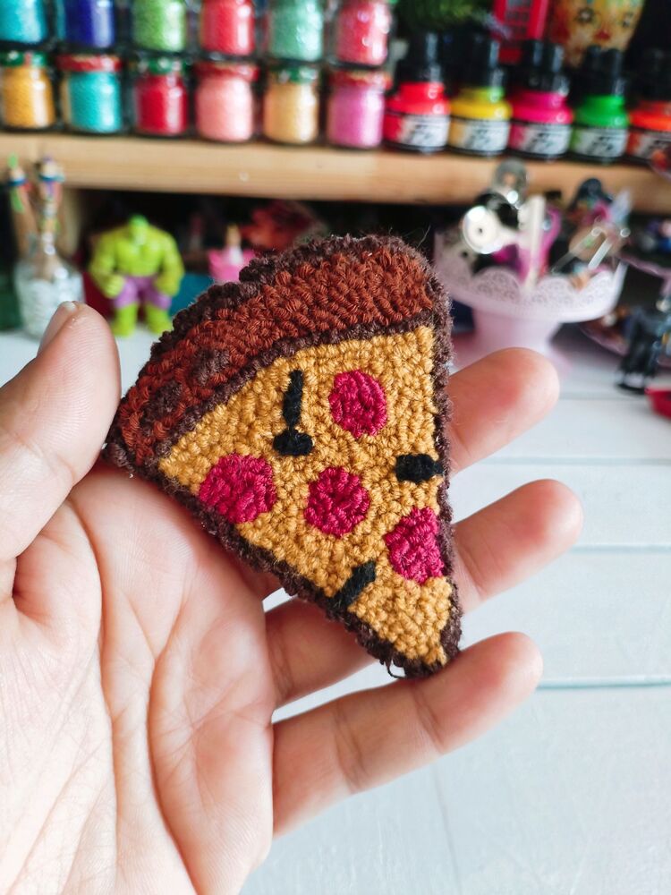 Pizza Broş