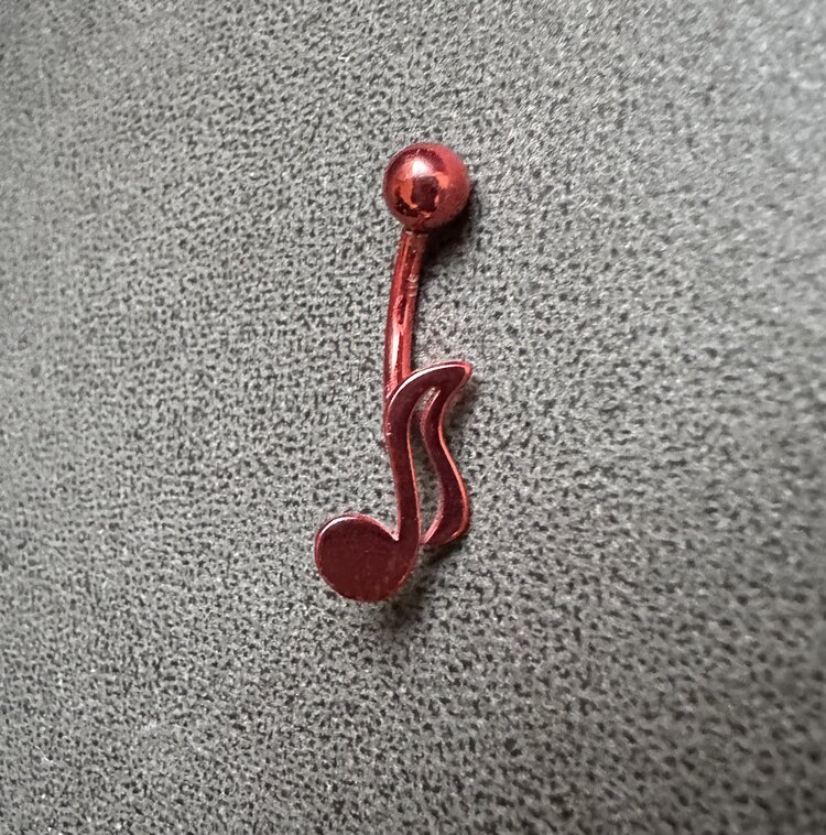 Kırmızı Nota Çelik Piercing