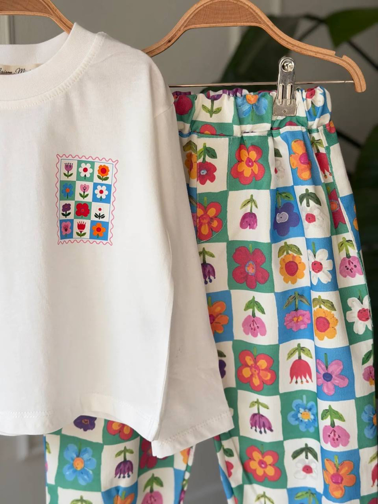 Çiçekli Gabardin Pantolonlu Takım