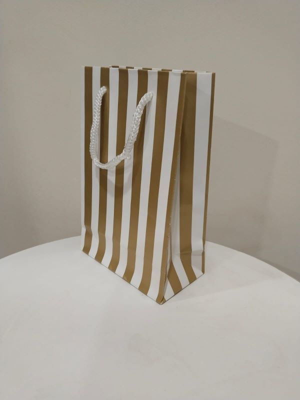 İP SAPLI TORBA BEYAZ KRAFT GOLD KALIN ÇİZGİLİ 11X17 CM ( 25 Lİ PAKET )