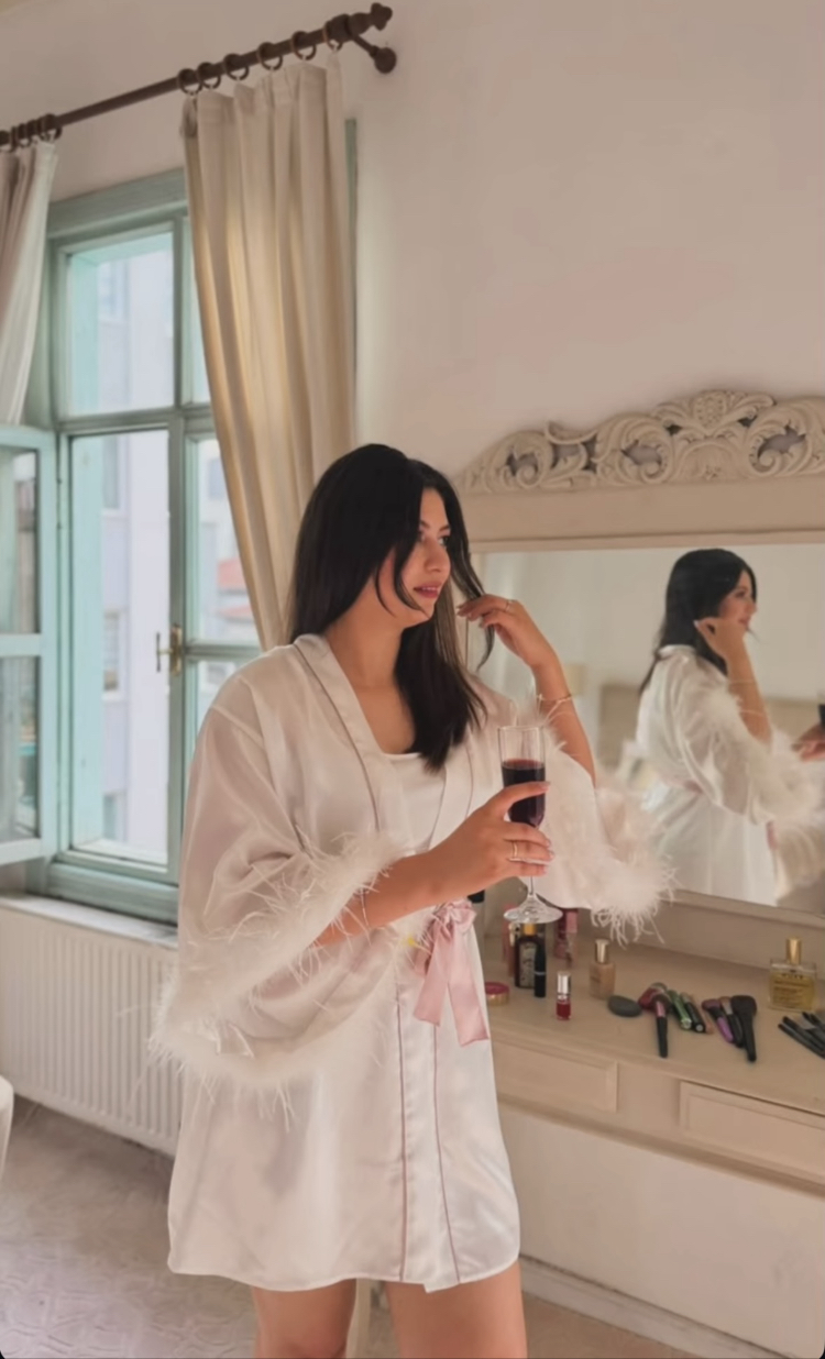 Takım Kimono Biyeli Kolları Malibu Tüylü Sabahlık & İç Elbise