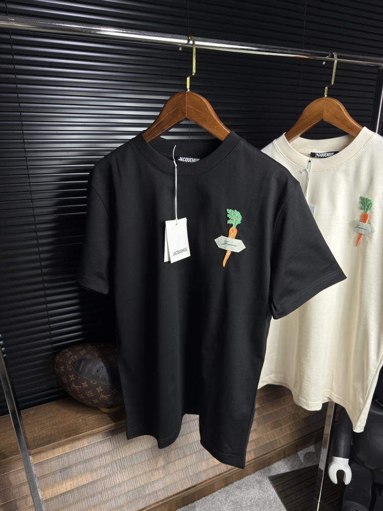 Jacquemus Premium Carrot Tshirt