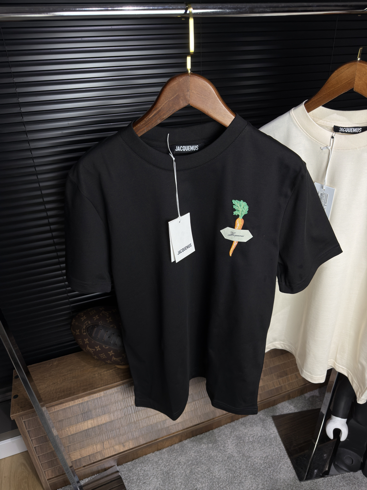 Jacquemus Premium Carrot Tshirt