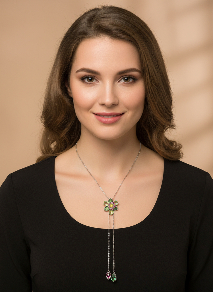 Çiçekli Model Kolye (gümüş)