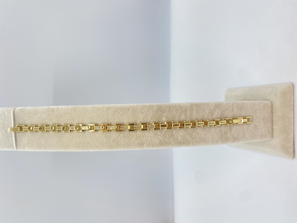 Xuping Minimal Kare Bağlantılı Yerleri Zirkon Taşlı Bileklik