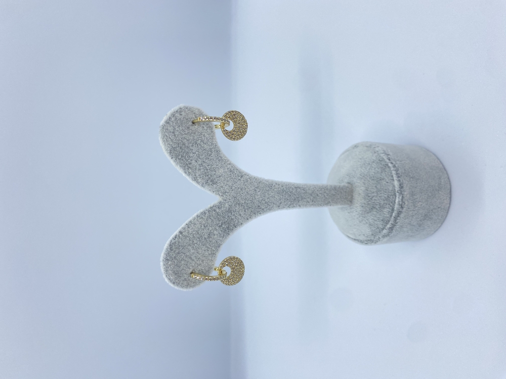 Xuping 14 k Zirkon Taşlı yuvarlak uçlu küpe