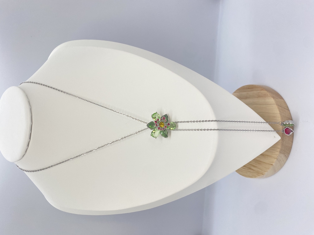 Çiçekli Model Kolye (gümüş)