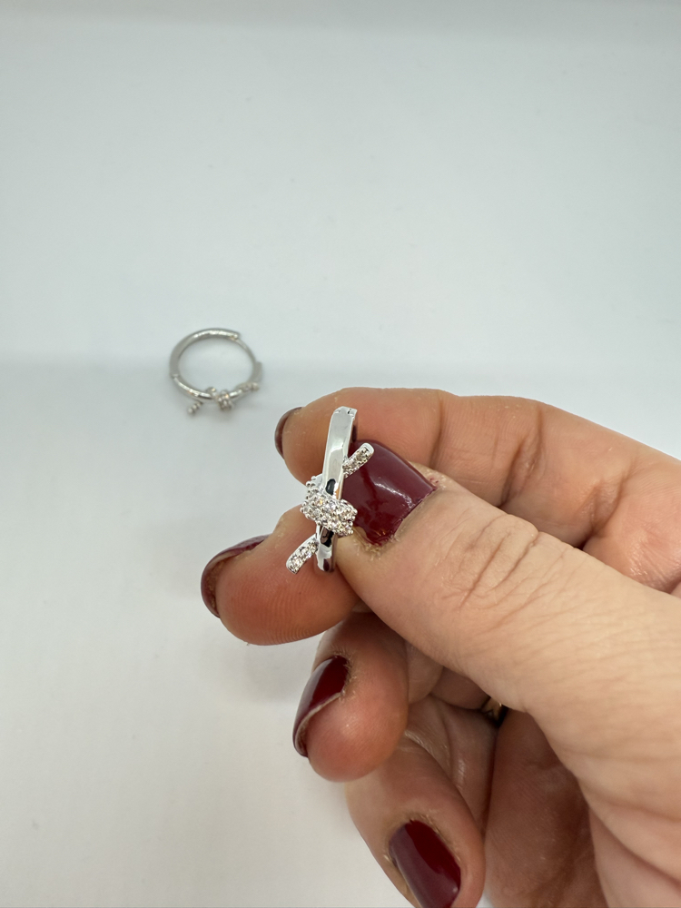 Fiyonklu Silver Küpe