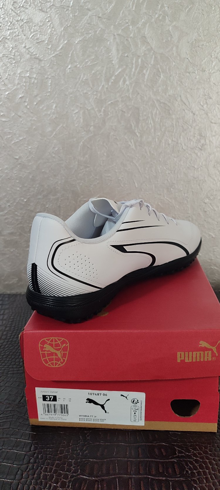 Puma Vitoria TT Jr Halı Saha Ayakkabısı
