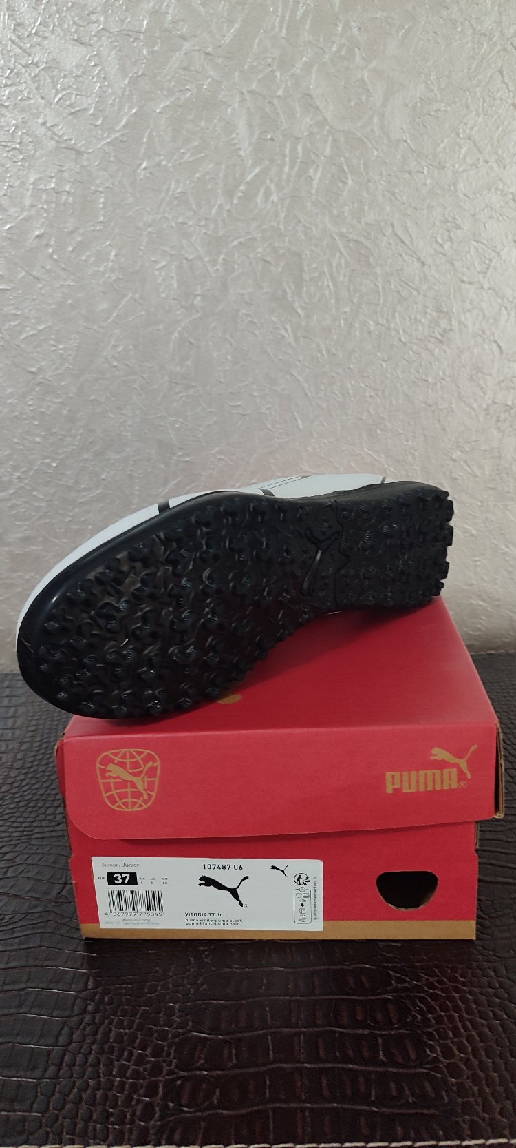 Puma Vitoria TT Jr Halı Saha Ayakkabısı