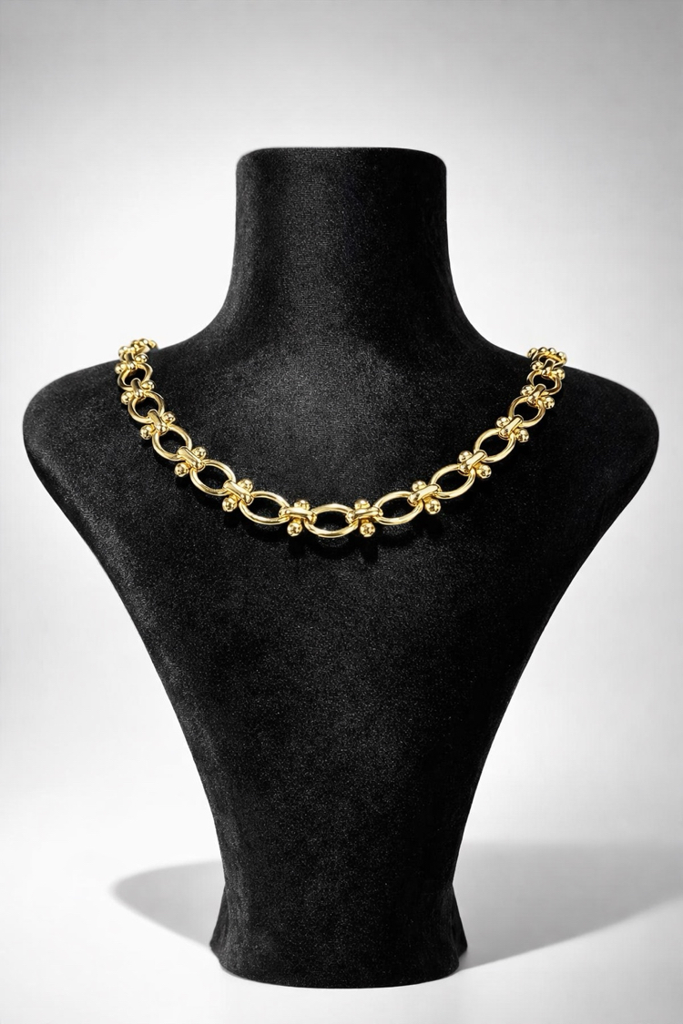  Hiléra Less İs More Necklace ✨