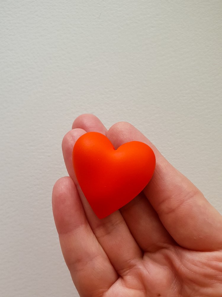 Bubble Hearts Broş Red