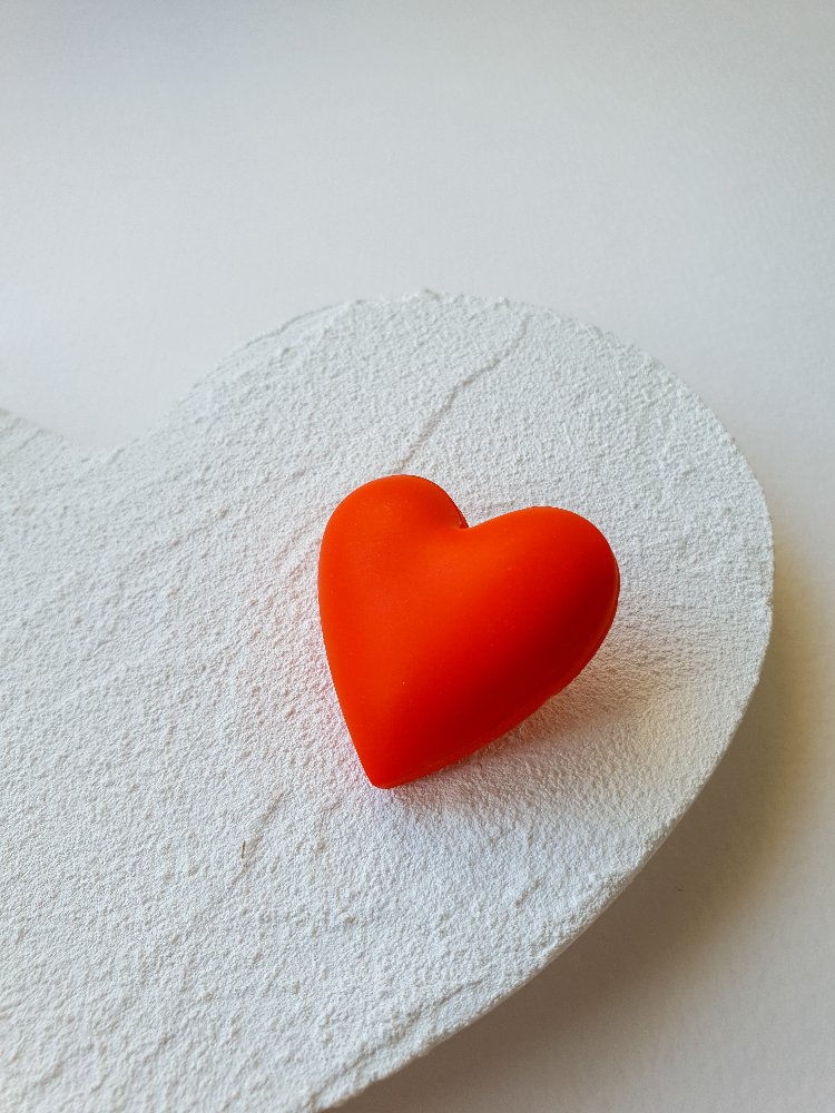 Bubble Hearts Broş Red